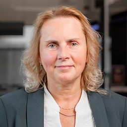 Liz Bacon