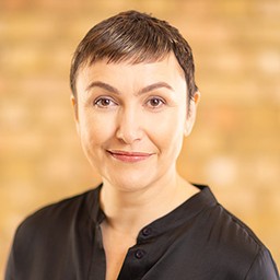 Elena Simperl
