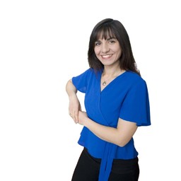 Dr Konstantina Martzoukou